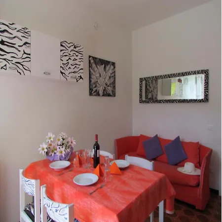 빌라 With Private Garden And Place 비비오네